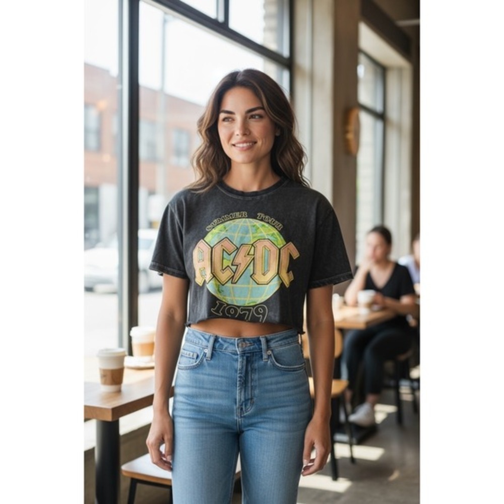 ACDC Summer Tour 1979 Graphic Crop Top Tee Rock‎ Band Concert Medium